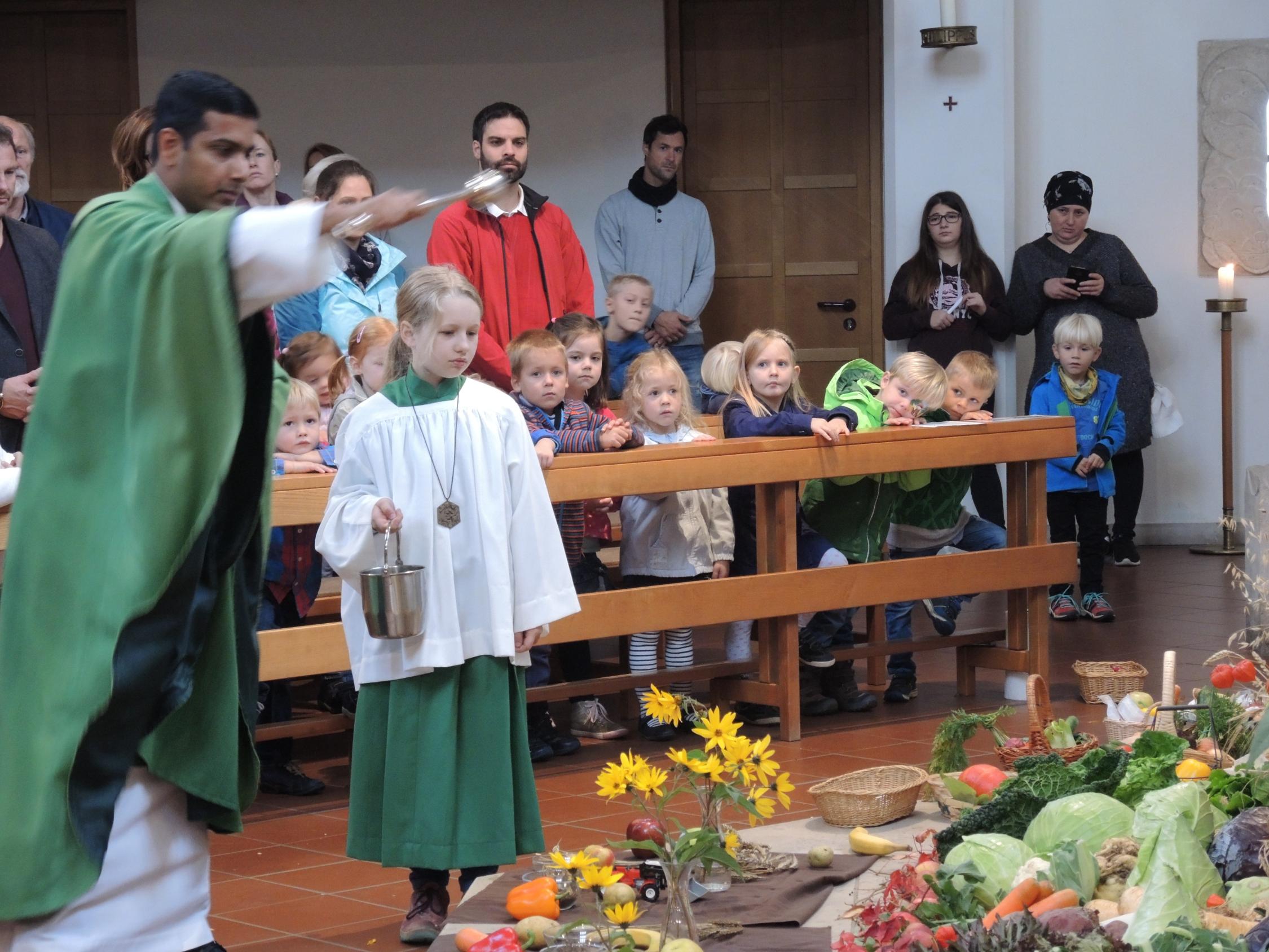 Familiengottesdienst zum Erntedankfest in St. Urban