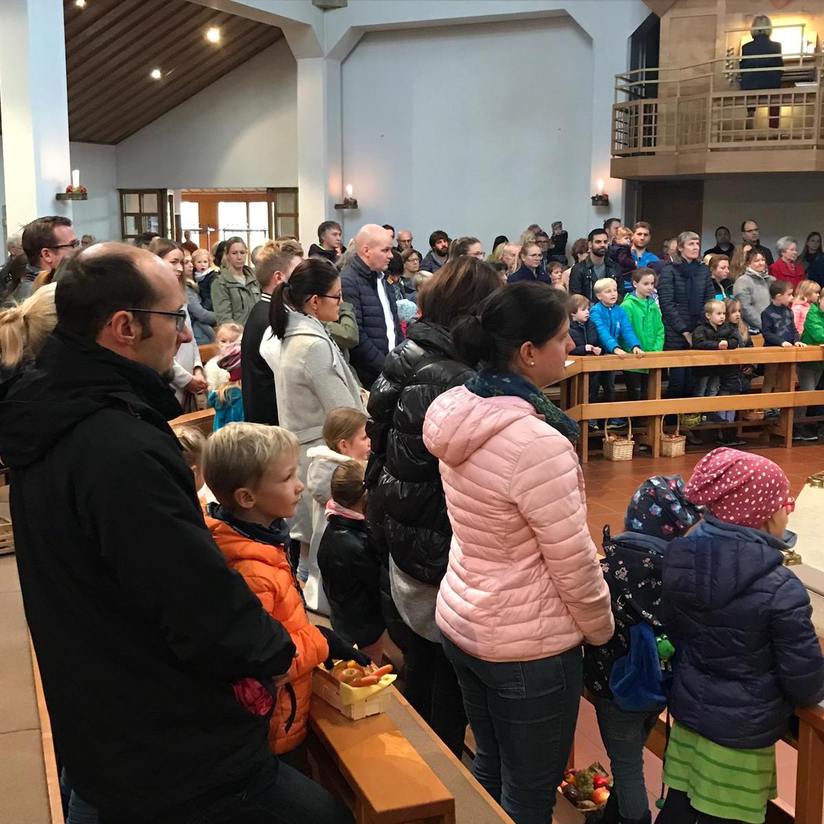 Erntedankgottesdienst mit den Kindergartenkindern von St. Urban