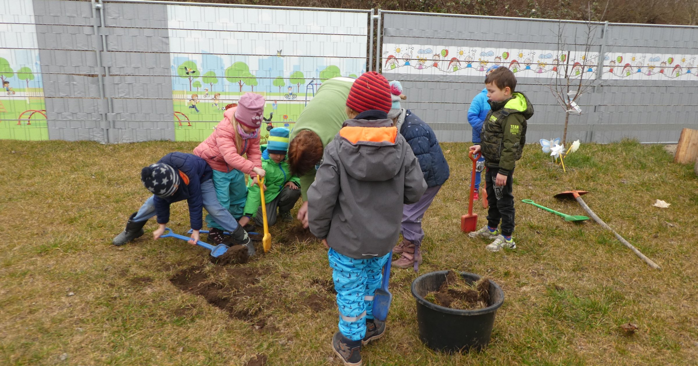 Ein Hochbeet für unseren Kindergarten