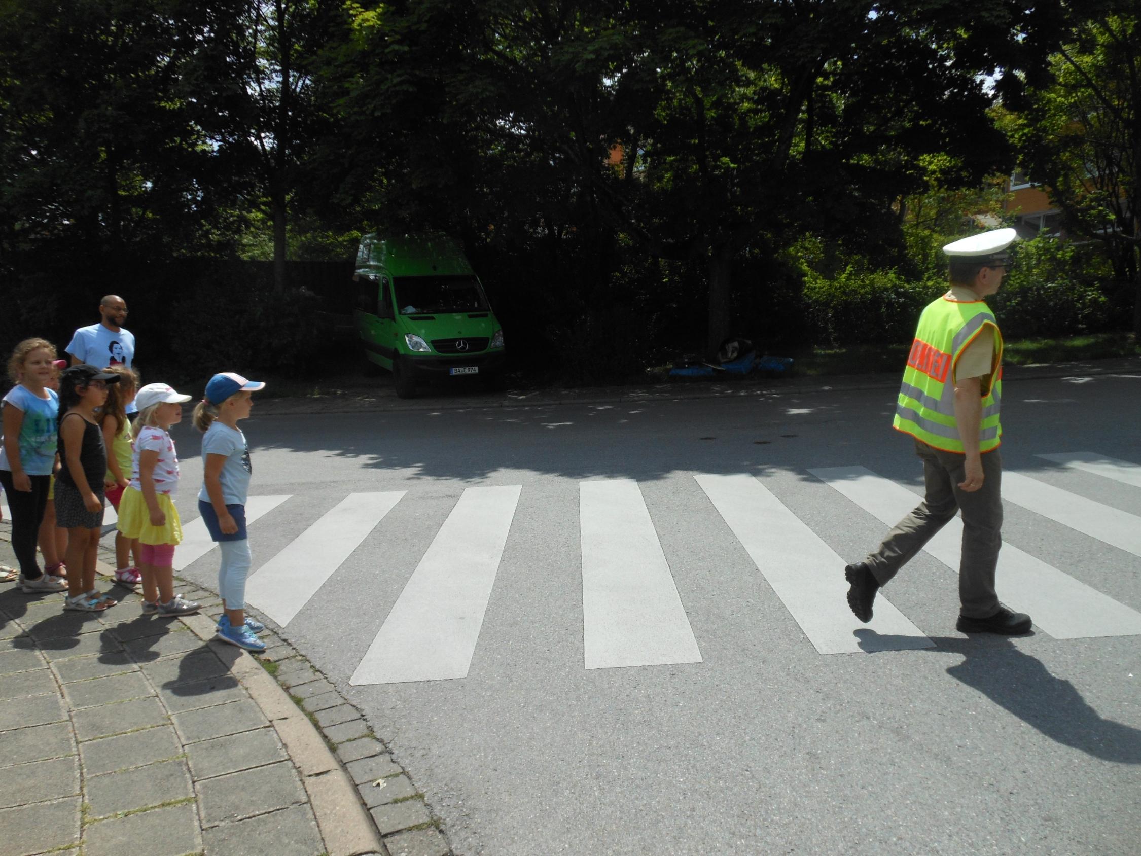 Verkehrsübung mit der Polizei